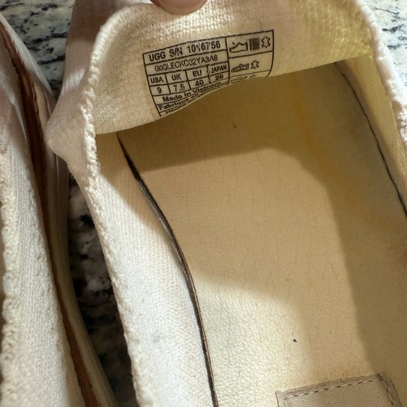 UGG Alameda Sammy Slip On Sneaker 9 - Picture 6 of 8